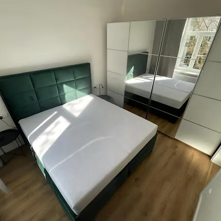 Drobneho Park Apartment *