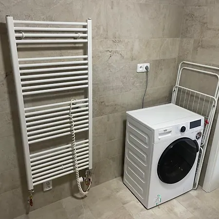 Apartment Drobneho Park